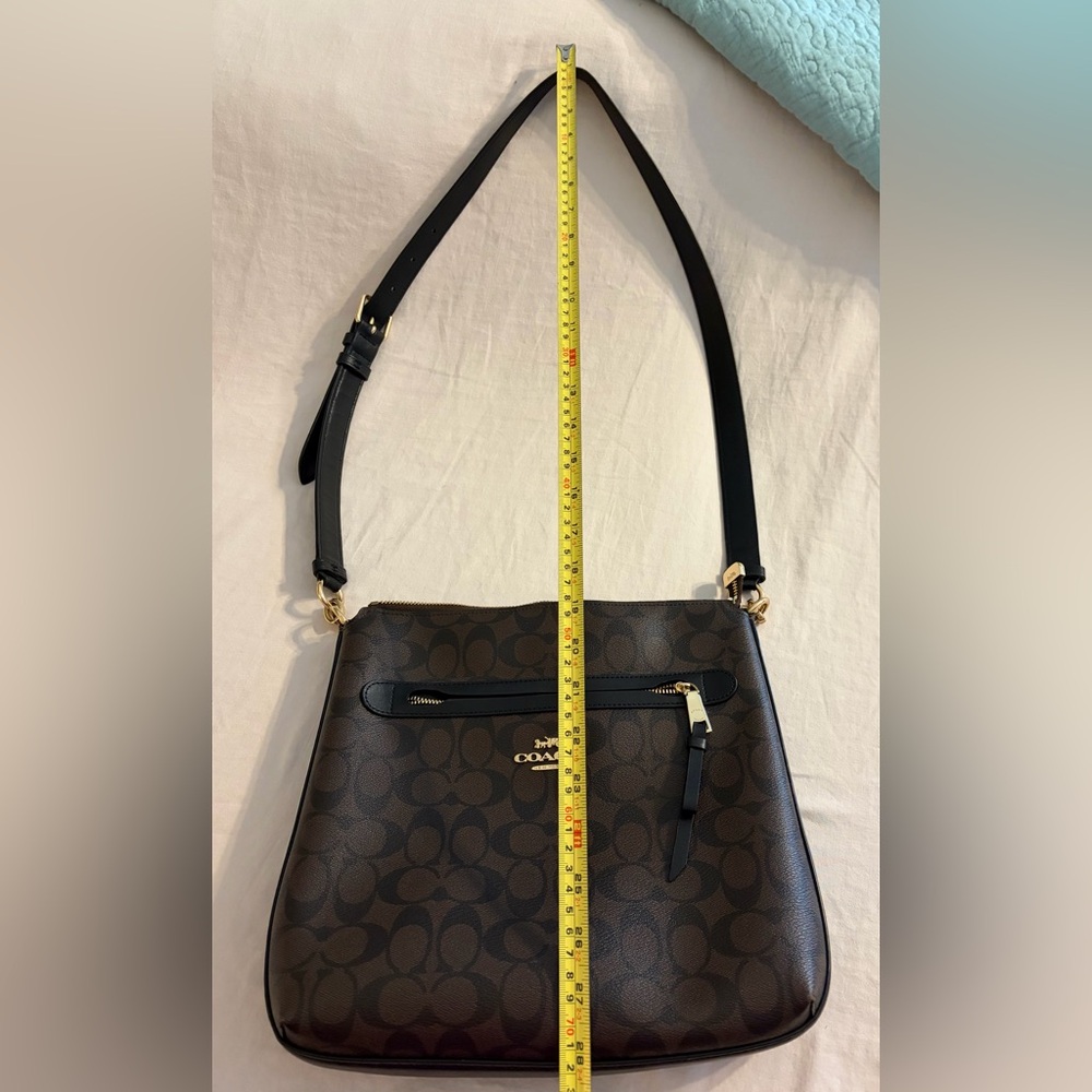 Coach Classic Signature “C” Brown and Black Purse🤎🖤 - Picture 12 of 12